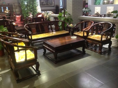 番禺红木家具 销售、工厂与专业街区的完美结合