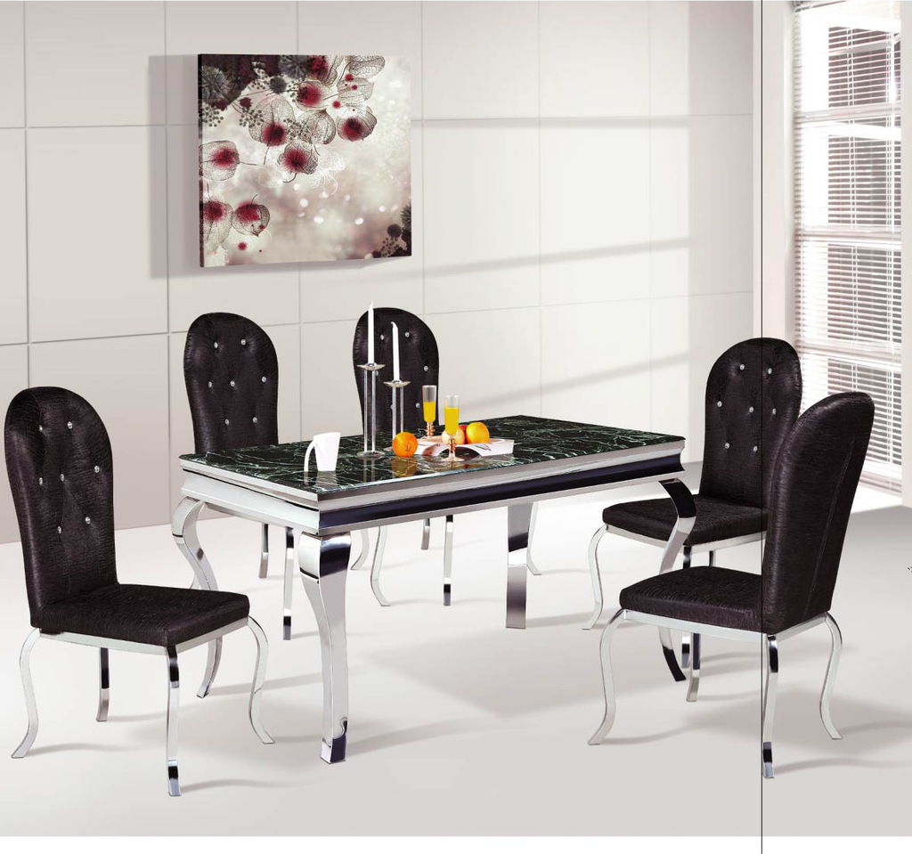 钢木餐桌椅 耐用与实用的完美结合